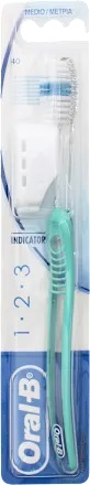 ORALB 123 INDICATOR SPAZZOLINO MANUALE SETOLE 40 MEDIE - Farmaciapacini.it
