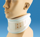 COLLARE CERVICALE ORTOPEDICO RIGIDO MISURA PICCOLA - Farmaciapacini.it