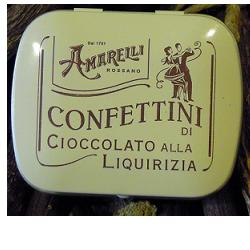 CONFETTINI DI FINISSIMO CIOCCOLATO AL LATTE ALLA LIQUIRIZIA 24 PEZZI SCATOLA DI METALLO 20 G - Farmaciapacini.it
