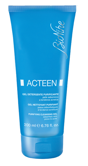 AKNET GEL DETERGENTE PURIFICANTE 200 ML - Farmaciapacini.it