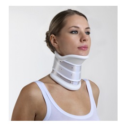 COLLARE CERVICALE RIGIDO CON MENTONIERA GIBAUD ORTHO MISURA 3 - Farmaciapacini.it